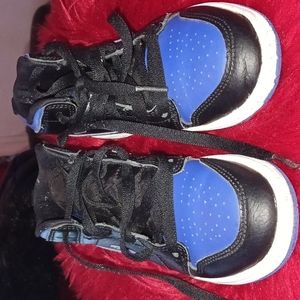 Black and blue Jordan 1s size 13c